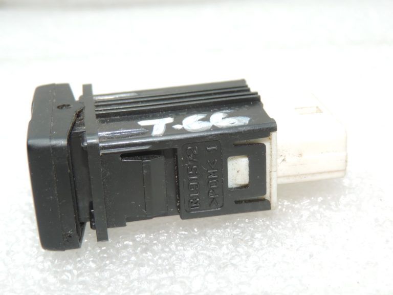 Oriģināls Toyota Yaris P9 centrālās bloķēšanas slēdzis 849300D020