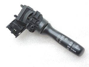 Oriģināls Toyota Yaris P9 stūres kolonnas slēdža slēdzis 846520D030