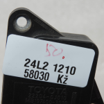 Oriģināls Toyota Yaris P9 1.3 VVT-i (2SZFE) LMM masas gaisa plūsmas sensors 222040J010