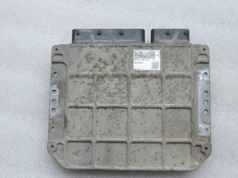 Oriģināls Toyota Yaris P9 1.3 VVT-i (2SZFE) motora vadības bloks 896610D310