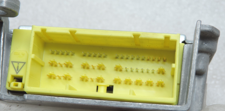 Oriģināls Toyota Yaris P9 gaisa spilvena vadības bloks 8917052A50