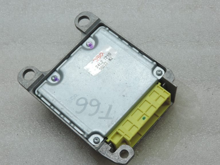 Oriģināls Toyota Yaris P9 gaisa spilvena vadības bloks 8917052A50