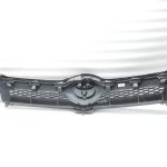 Oriģināls 2004-2009 Toyota Corolla Verso AR10 radiatora režģis krāsa: 1C3