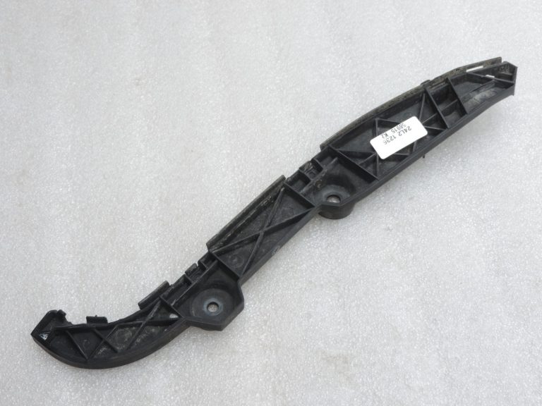 Oriģinālais 2004-2009 Toyota Corolla Verso AR10 aizmugurējā bampera kronšteins labajā pusē
