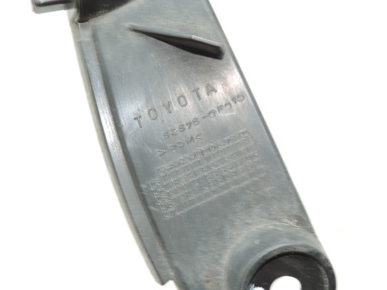 Oriģinālais 2004-2009 Toyota Corolla Verso AR10 aizmugurējā bampera kronšteins kreisais