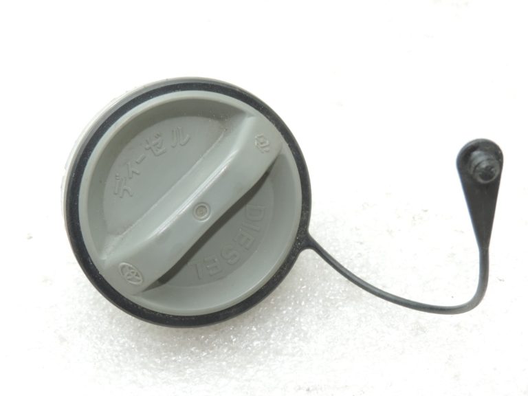 Oriģinālais 2004-2009 Toyota Corolla Verso AR10 dīzeļdegvielas uzpildes vāciņš 7730060010