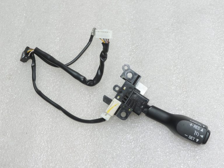 Oriģinālais 2004-2009 Toyota Corolla Verso AR10 kruīza vadības slēdzis 8463234011
