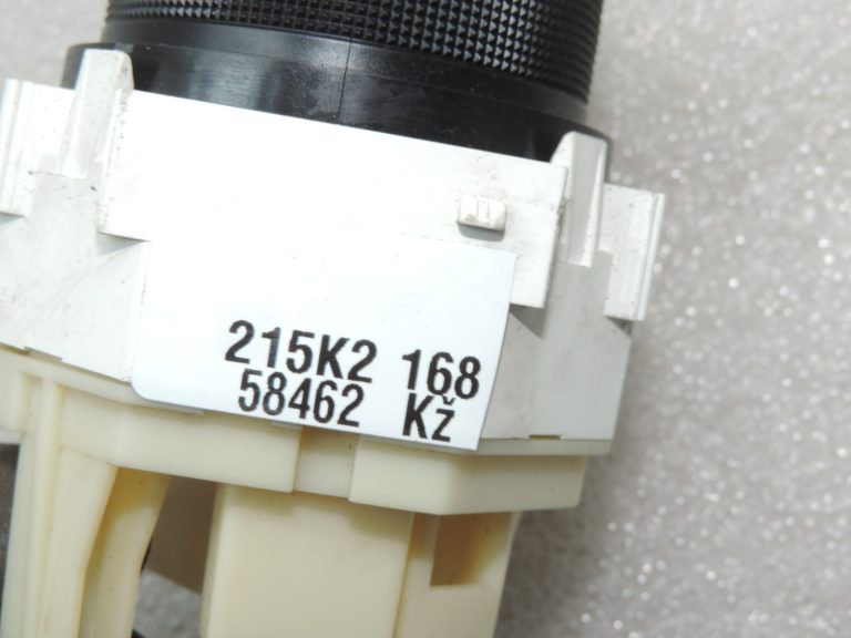 Oriģinālais 2011-2014 Toyota Yaris P13 gaisa kondicionēšanas apsildes A/C slēdzis