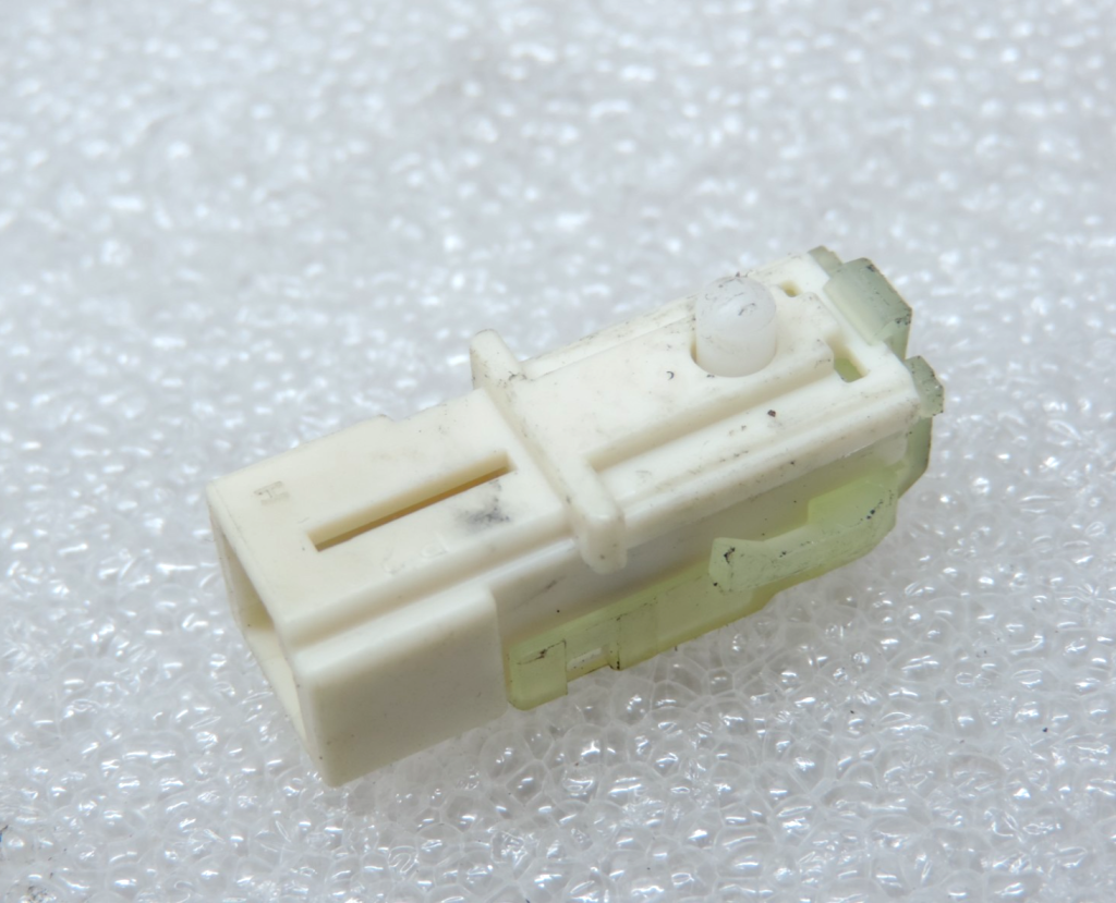 Genuine Toyota Yaris P9 P13 ignition lock switch warning switch