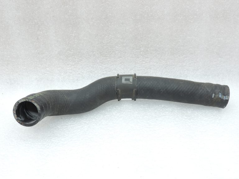Oriģinālā Toyota Yaris P13 1.3 1NR-FE Ūdens šļūtene Radiatora šļūtene 1657147080