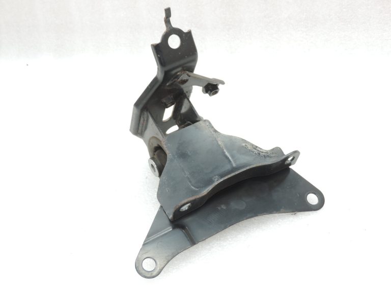 Oriģināls Toyota Yaris P13 1.3 1NR-FE Dzinēja stiprinājums kreisajā pusē 1237247100 123720Y150
