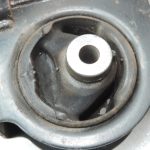 Oriģināls Toyota Yaris P13 1.3 1NR-FE Dzinēja stiprinājums kreisajā pusē 1237247100 123720Y150