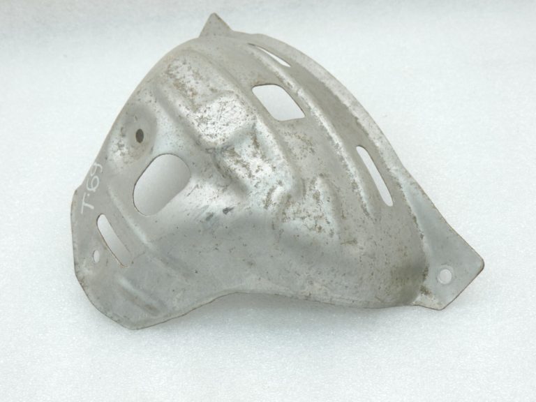 Oriģināls Toyota Yaris P13 1.3 1NR-FE siltuma vairogs 1716747011