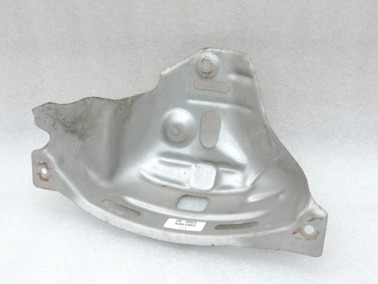 Oriģināls Toyota Yaris P13 1.3 1NR-FE siltuma vairogs 1716747011