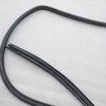 Oriģināls Toyota Yaris P13 Priekšējais kreisais virsbūves blīvētājs Durvju atvēršanas blīvējums