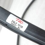 Oriģināls Toyota Yaris P13 Priekšējais kreisais virsbūves blīvētājs Durvju atvēršanas blīvējums
