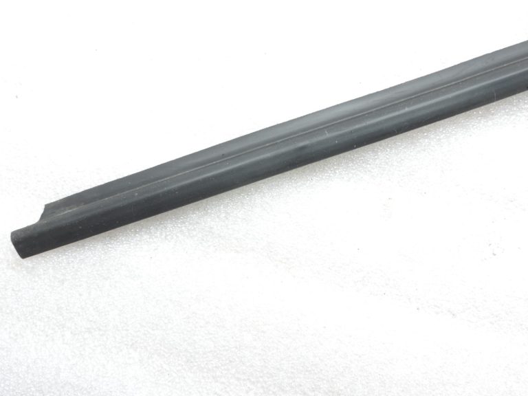 Oriģināls Toyota Yaris P13 priekšējā kreisā loga blīvējuma līstes 682100D150