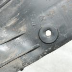 Oriģināls Toyota Yaris P13 aizmugurējā riteņa arkas dubļu atloku komplekts kreisajā un labajā pusē