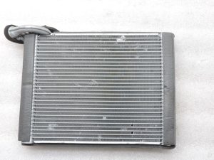 Oriģināls Toyota Yaris P13 gaisa kondicioniera A/C iztvaicētājs 885010D300