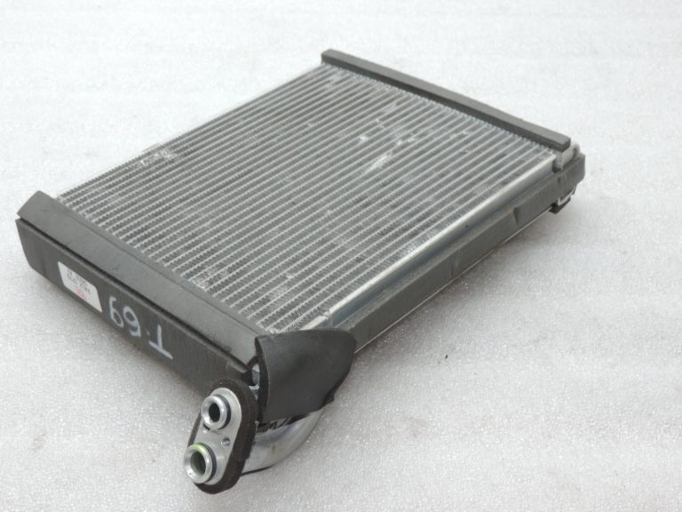 Oriģināls Toyota Yaris P13 gaisa kondicioniera A/C iztvaicētājs 885010D300