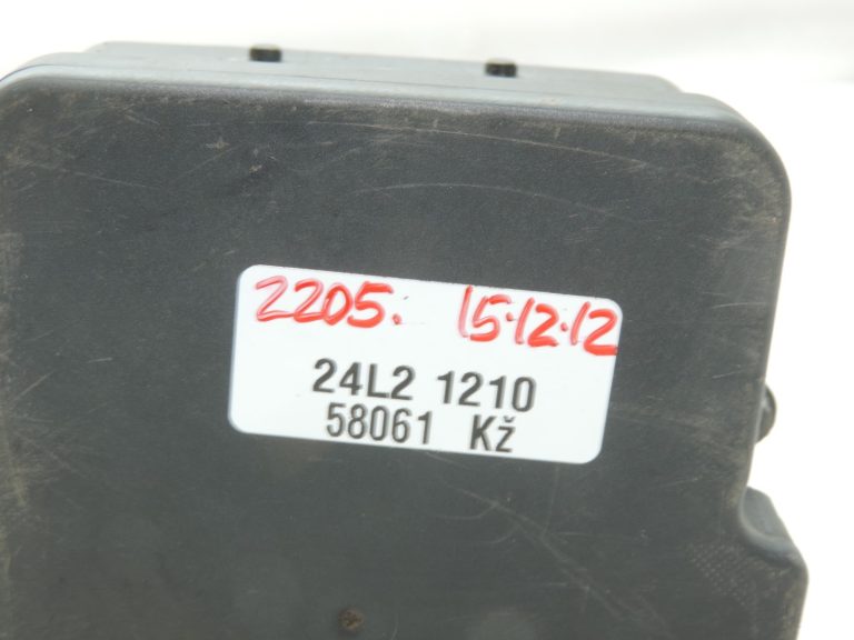 Oriģināls Toyota Yaris P13 ABS sūknis 89541-0D170, 44540-0D100