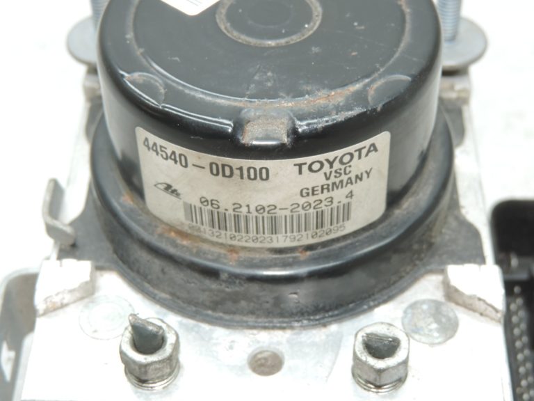 Oriģināls Toyota Yaris P13 ABS sūknis 89541-0D170, 44540-0D100