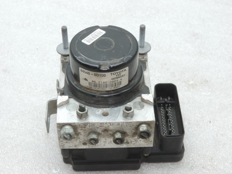 Oriģināls Toyota Yaris P13 ABS sūknis 89541-0D170, 44540-0D100