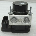 Oriģināls Toyota Yaris P13 ABS sūknis 89541-0D170, 44540-0D100