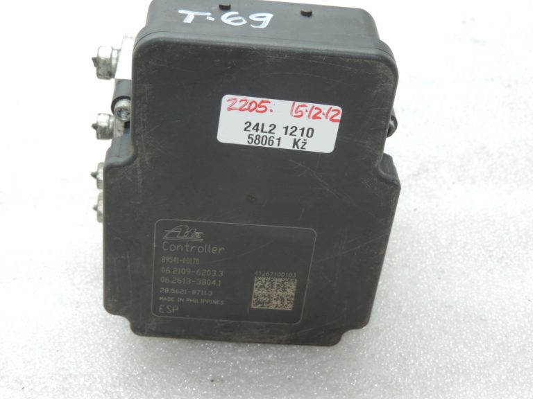 Oriģināls Toyota Yaris P13 ABS sūknis 89541-0D170, 44540-0D100