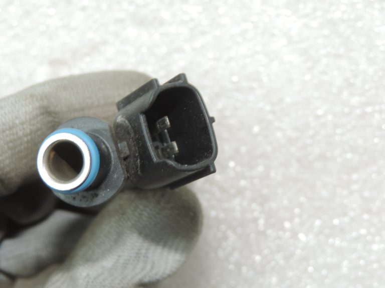 Oriģinālā 2005-2020 Toyota Yaris P9/P13 1.3 VVT-i Inžektora sprausla