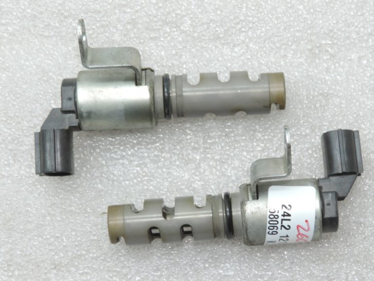Oriģināls Toyota Yaris P9/P13 1.3 VVT-i sadales vārstu komplekts