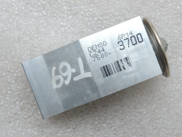 Oriģinālais 2005-2020 Toyota Yaris P9/P13 gaisa kondicioniera iztvaicētāja izplešanās vārsts
