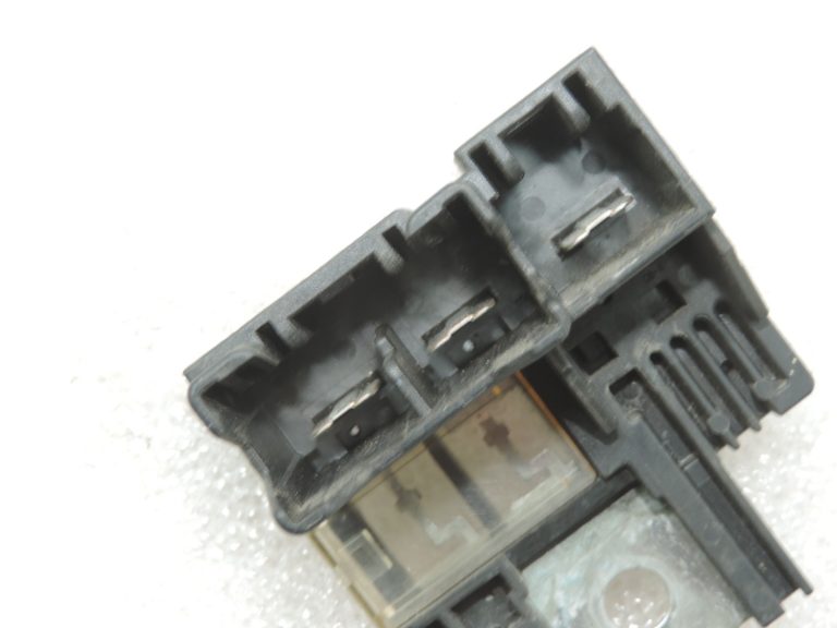 Oriģināls Toyota Yaris P9/P13 akumulatora drošinātājs Fusible Link Main 80A Alt 120A