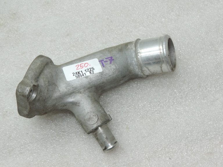 Oriģināls Toyota RAV4 II (XA20) Previa XR30 2.0d 1CDFTV Termostata korpusa atloks