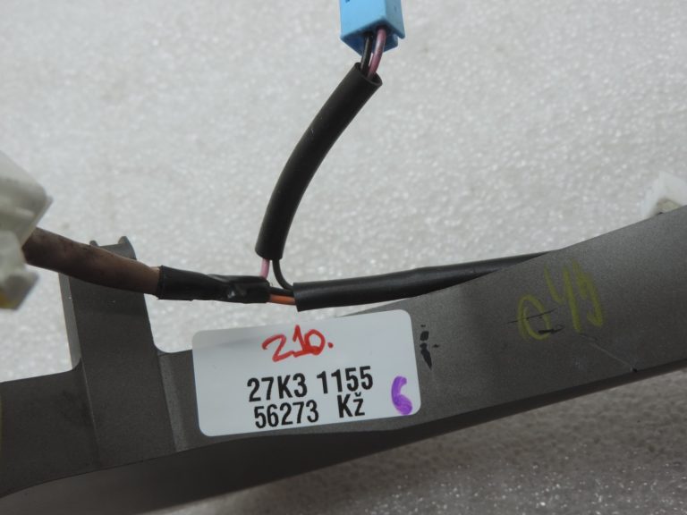 Oriģināls Toyota Avensis T27 stūres riteņa slēdža instalācijas komplekts 8425005030