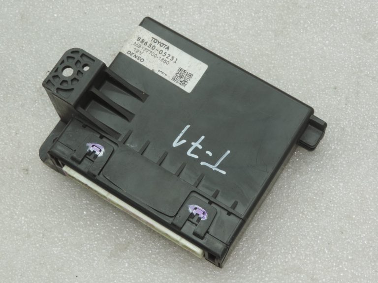 Oriģināls Toyota Avensis T27 gaisa kondicionēšanas Climatronic vadības bloks 88650-05251