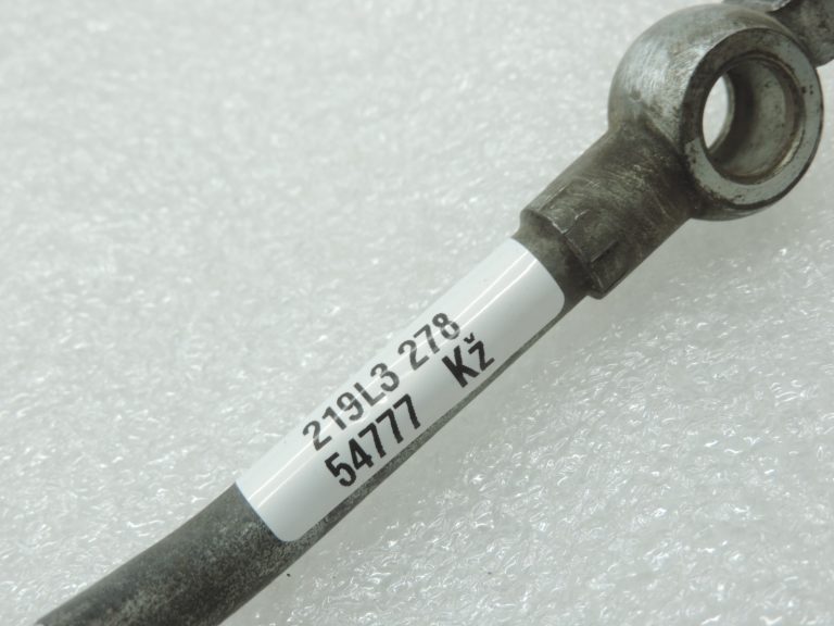 Oriģināla Toyota 2.2d 2ADFHV turbokompresora ūdens caurule Nr.1 1602726010