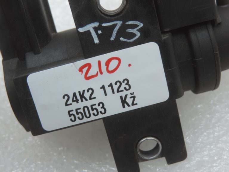 Oriģināls Toyota 2.2 D-CAT elektromagnētiskais vakuuma vārsts 258190R011, 25819-0R011