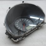 Oriģināls Toyota Yaris P13 1.0/1.3 benzīna spidometra mērinstrumentu komplekts 83800-0DP50