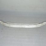 Oriģināla Toyota Yaris P13 2012 Priekšējā bampera putu pildviela 526110D020