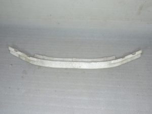 Oriģināla Toyota Yaris P13 2012 Priekšējā bampera putu pildviela 526110D020