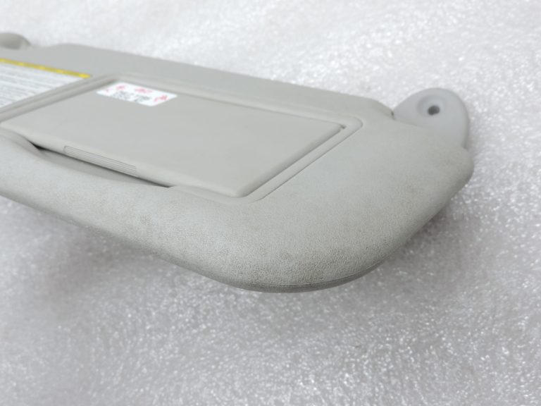 Oriģināls 2012-2014 Toyota Yaris P13 Saules aizsarglīdzeklis priekšējais labais 743100D700B0