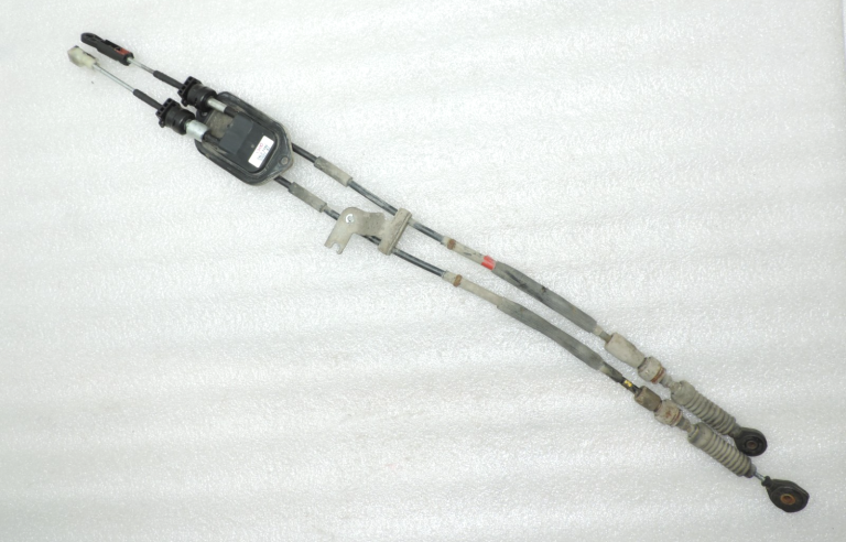Oriģinālā 2005-2014 Toyota Yaris P9 P13 6 pakāpju manuālās pārnesumkārbas pārslēgšanas trose