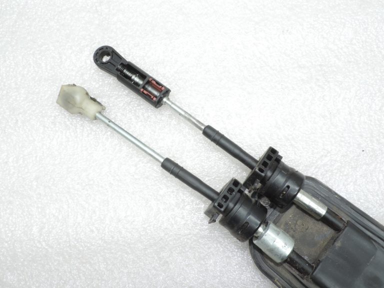 Oriģinālā 2005-2014 Toyota Yaris P9 P13 6 pakāpju manuālās pārnesumkārbas pārslēgšanas trose