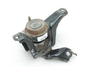 Oriģināls 2012-2020 Toyota Yaris P13 1.3 VVT-i NRFE Dzinēja stiprinājums pa labi 123050Y050