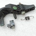 Oriģināls 2012-2020 Toyota Yaris P13 sajūga pedālis ar atsperi un slēdzi