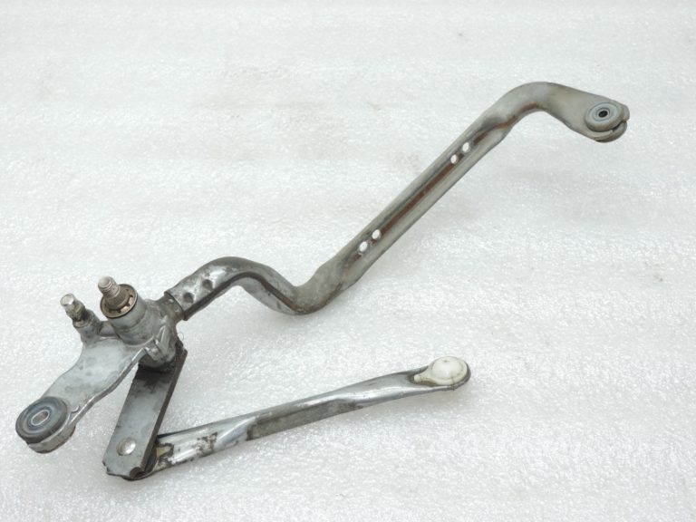 Oriģinālā 2012-2014 Toyota Yaris P13 priekšējā tīrītāja savienojuma tīrītāja svira