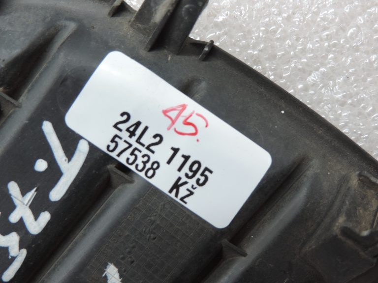 Oriģināls 2012-2014 Toyota Yaris P13 priekšējā bampera kreisais vāks