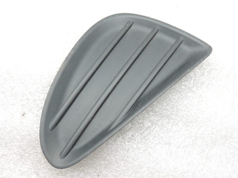 Oriģināls 2012-2014 Toyota Yaris P13 priekšējā bampera pārsegs Labais