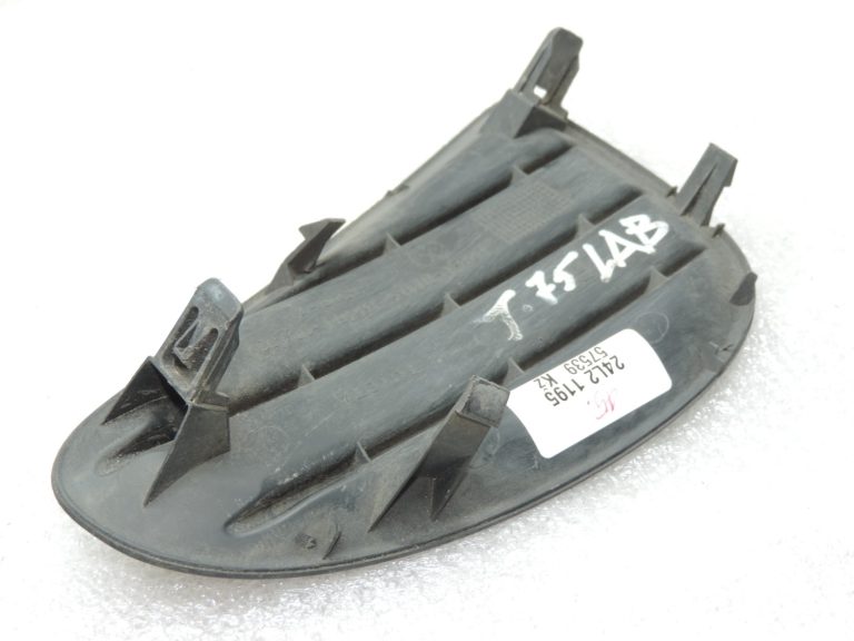 Oriģināls 2012-2014 Toyota Yaris P13 priekšējā bampera pārsegs Labais